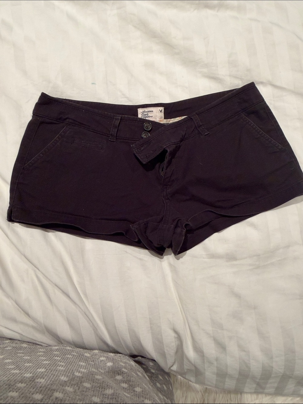 American Eagle Outfitters Black Low-Rise Jean Shorts